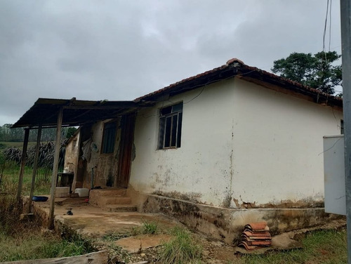 Vende-se Sítio Com Área Total De 14.6 Hectares