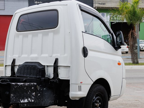 Hyundai HR HR 2.5 TCI HD LONGO SEM CAÇAMBA 4X2 8V 97CV TURBO INTERCO...