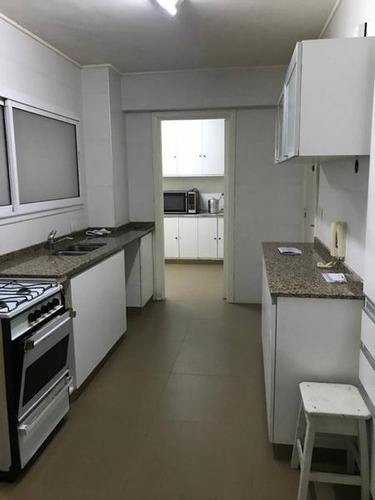 Imagen 15 de 16 de Av Alvear - Bioy Casares: En Lo Mejor De Recoleta !!! Maxima Categoría, Cochera, Piso Completo Con Excepcional Vista A Plazas