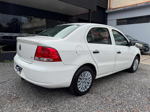 Volkswagen Voyage 1.6 Comfortline 101cv
