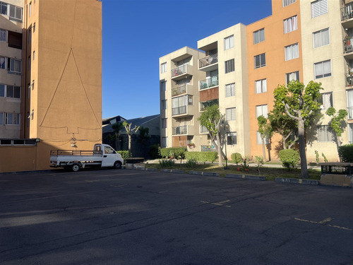 Departamento En Venta De 3 Dorm. En San Miguel