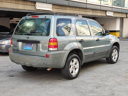 Imagen 3 de 10 de Ford Escape