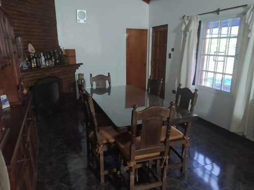 Imagen 10 de 22 de Venta De Casa De 3 Dormitorios En Los Hornos, La P