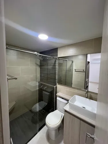 Alquilo Apartaestudio 35 M2 Nuevo En La Flora