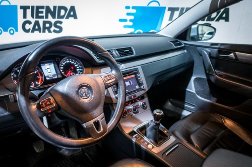 Imagen 4 de 8 de Volkswagen Passat