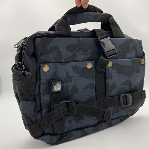 Mochila Militar Portafolio Compacto Maletin Tactico iPad Pro Color Negro Camu