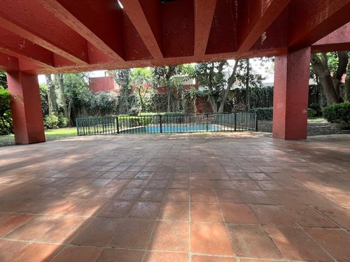 Se Vende Casa Como Terreno En La Colonia Florida!!!!