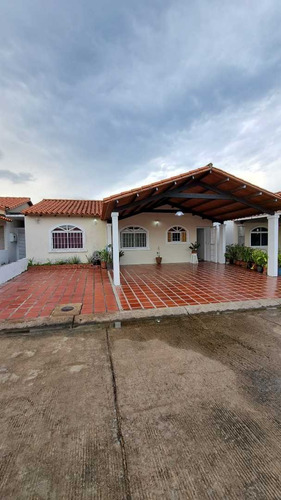 Imagen 2 de 20 de Se Vende Casa Urb Terrazas Del Norte