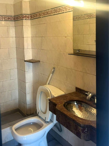 Departamento Monoambiente Con Balcón Al Frente, Vista Abierta A Plaza Güemes