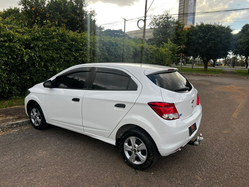 Chevrolet Onix 1.0 Joy 5p