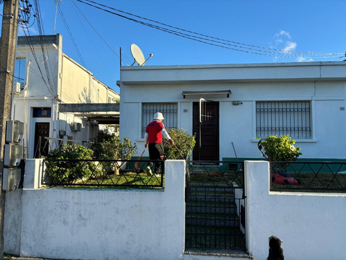 Casa En Curva De Maroñas