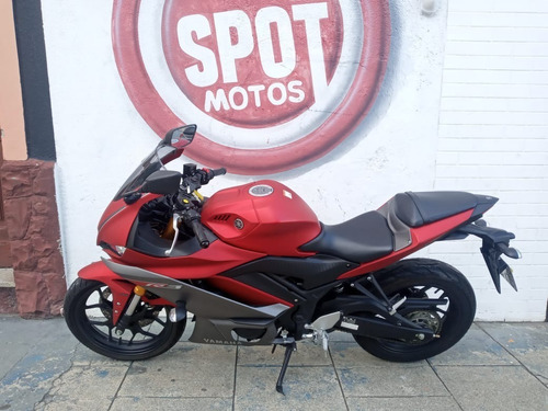 Yamaha R3 2020 Vermelha