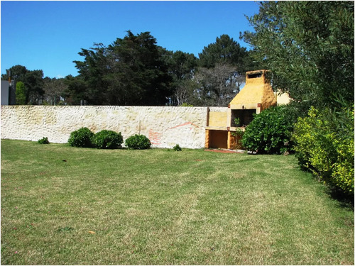 Alquiler Anual De Casa En Punta Del Este - U$s 2.100