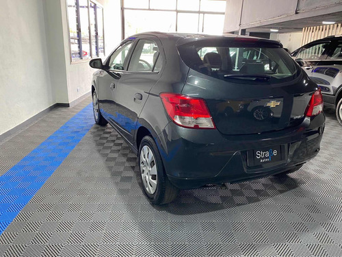 Imagen 4 de 16 de Chevrolet Onix 2016 1.4 Lt Mt 98cv