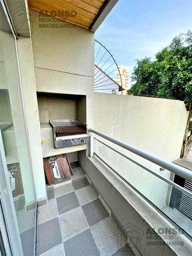Departamento De 3 Ambientes Amplio En Alquiler En Lanus