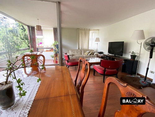 Venta | Excelente Ubicación E Ideal Para Remodelar.