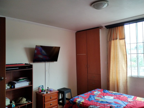 Casa Norte De Quito, 4 Dormitorios En Conjunto, Seguridad
