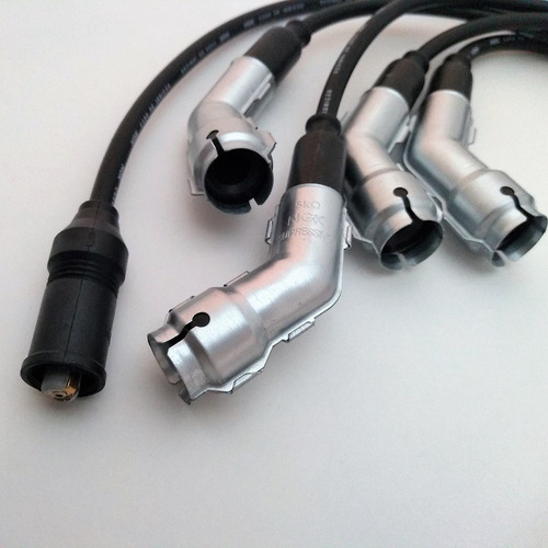 Imagen 3 de 11 de Kit Cables+bujias Ngk Ford Escort 88/91 Cht