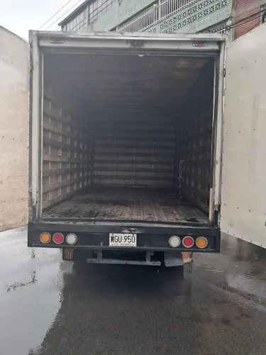 Furgón 5 Toneladas, Freno Aire, Diesel , Recibo Vehículo