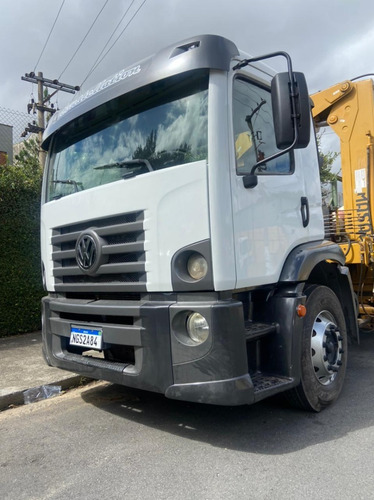 Vw 24250 6x2 Munck 25ton.