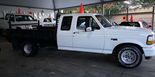 Imagen 7 de 15 de Ford F-150 Standar 6cil Aire