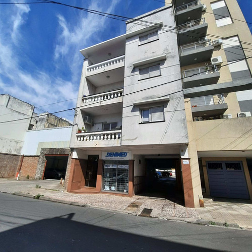Imagen 1 de 2 de Venta De Cochera Frente A La Municipalidad