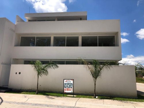 Imagen 3 de 12 de Casa Sola En Venta Loretta
