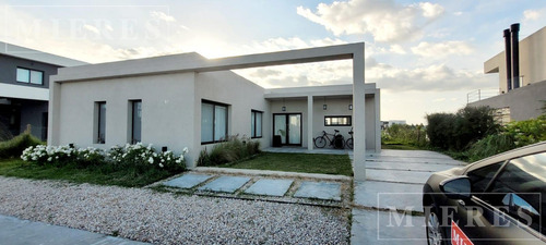 Casa En Alquiler Temporal Diciembre 2024, Lote A Laguna Area 7 San Sebastian