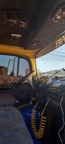 Imagem 8 de 9 de Mercedes 1113 1113