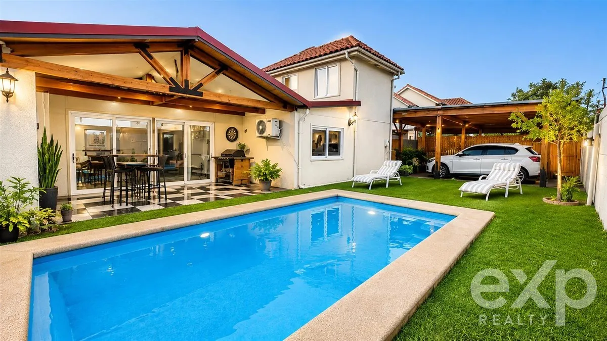 Imagen 3 de 23 de Casa Con Piscina En Laguna Del Sol 3d+3b En Padre Hurtado