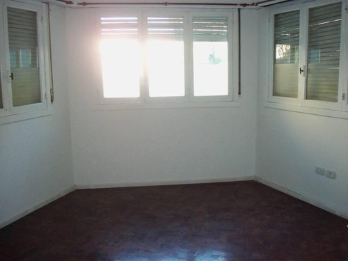 Imagen 1 de 10 de Venta De Casa De 3 Dormitorios En La Plata