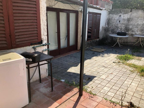 Imagen 2 de 12 de Casa - Ituzaingó