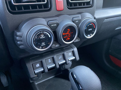 Suzuki Jimny 3p GLX L4/1.5 Aut