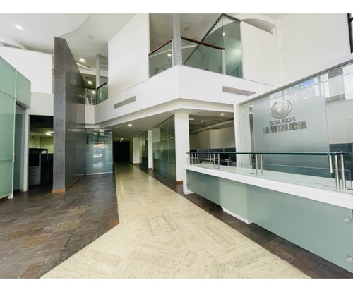 Imagen 4 de 19 de Las Mercedes/edificio Amoblado/3000m2/disponible En Alquiler Y Venta