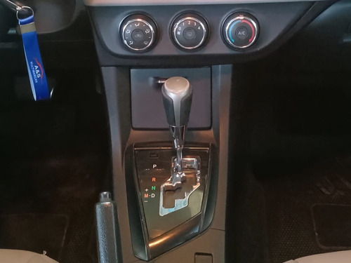 Toyota Corolla 1.8 16v Gli Flex 4p