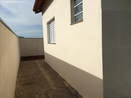 Casa Para Venda Em Tatuí, Residencial Astória, 2 Dormitórios, 1 Banheiro, 1 Vaga - 814_1-1897314