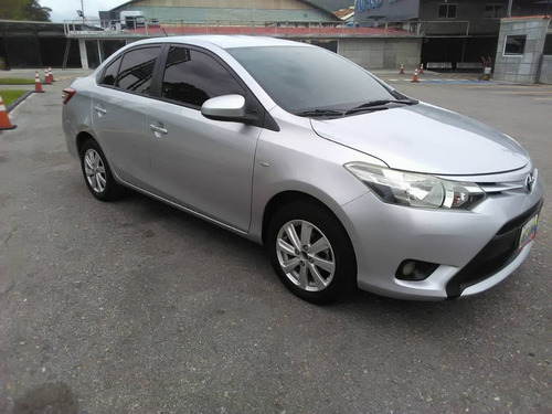 Imagen 2 de 13 de Toyota Yaris