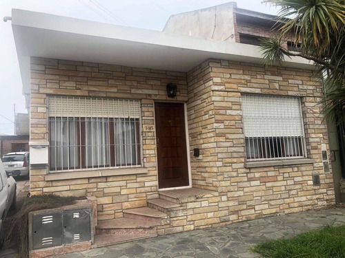 Imagen 1 de 8 de Ph De 3 Ambientes Con Renta