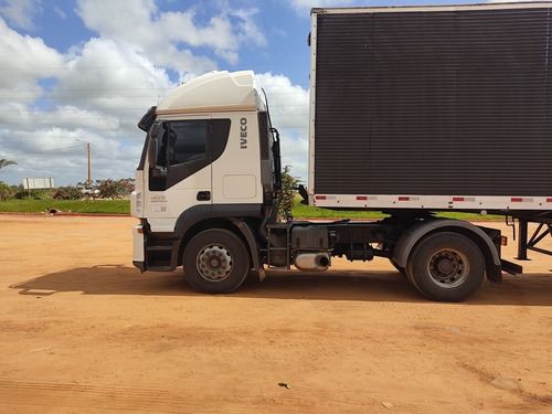 Iveco Vendo Conjunto Strallis