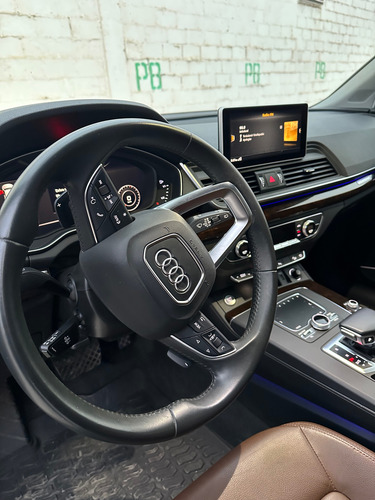 Audi Q5 2.0 L T Elite Dsg