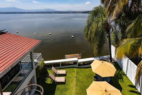 Casa A Orilla Del Lago De Tequesquitengo
