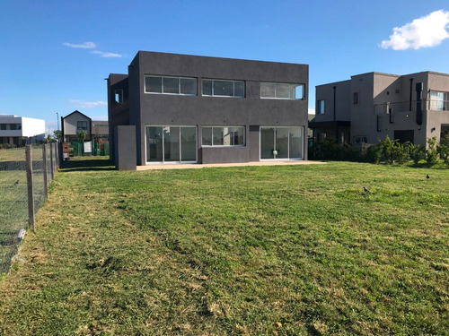 Imagen 8 de 14 de Excelente Casa! Puertos Del Lago Nordelta 2, Los Ceibos