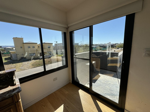 Se Vende Fabulosa Casa En Heredades/ 7 Soles. Cba