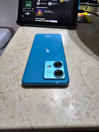 Motorola Edge 40 Neo Color Celeste (Usado)
