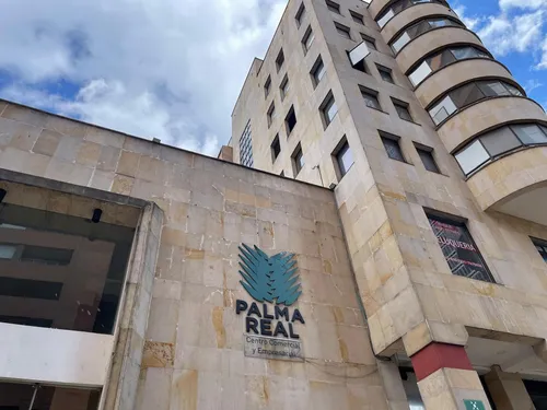 En Renta Local Comercial Con Mezzanine En El C.c Palma Real, Bogotá (18661).