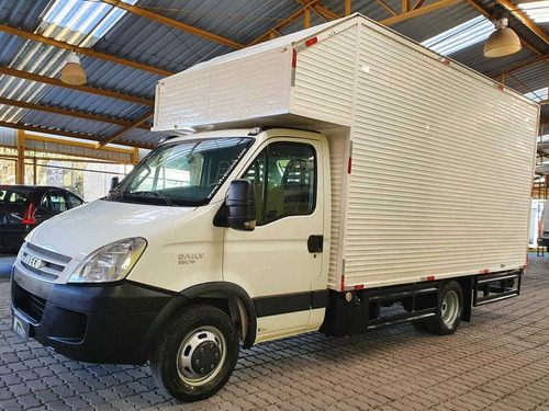 Imagem 3 de 10 de Iveco Daily Chassi 55c16 2p (diesel)
