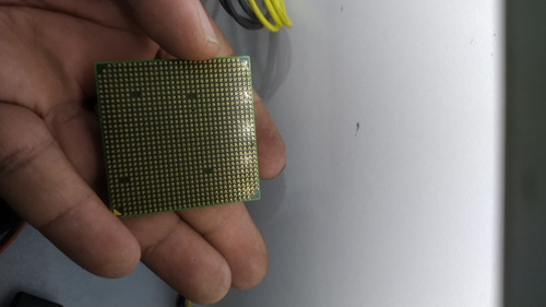 Processador Amd Phenom X4 Hd9850xaj4bgh Am2+ J579 (Usado)