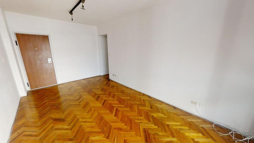 Imagen 3 de 16 de Departamento 3 Ambientes Con Amplio Balcón, Sobre La Av. Corrientes!