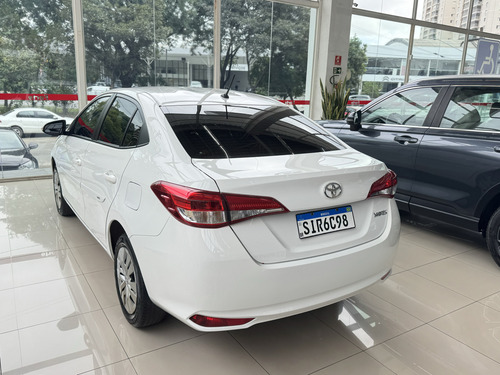 Toyota Yaris 1.5 16V FLEX SEDAN XL MULTIDRIVE