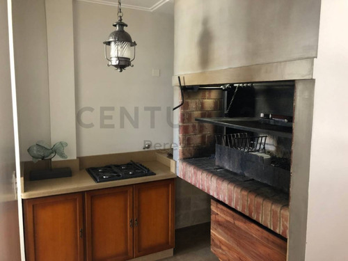 Imagen 16 de 30 de 58 Entre 12 Y 13. Penthouse 5 Dormitorios En Venta, La Plata.-